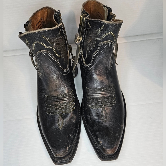 Freebird Wolfie Black distressed Western Ankle Bootie Size 6 - Picture 3 of 15